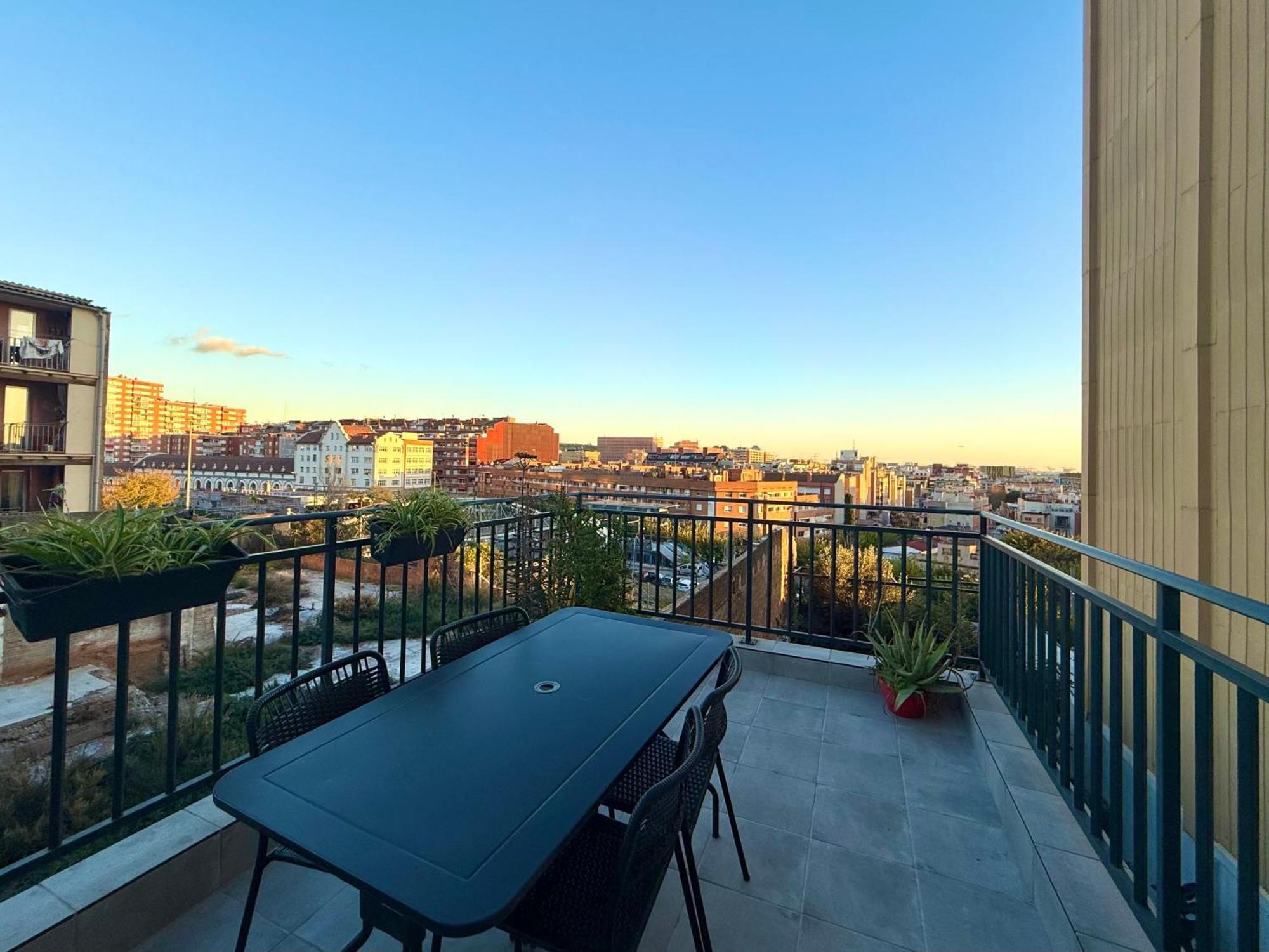 Camp Nou Nueva Casa 91 Apartment Оспиталет де Лобрегат Екстериор снимка